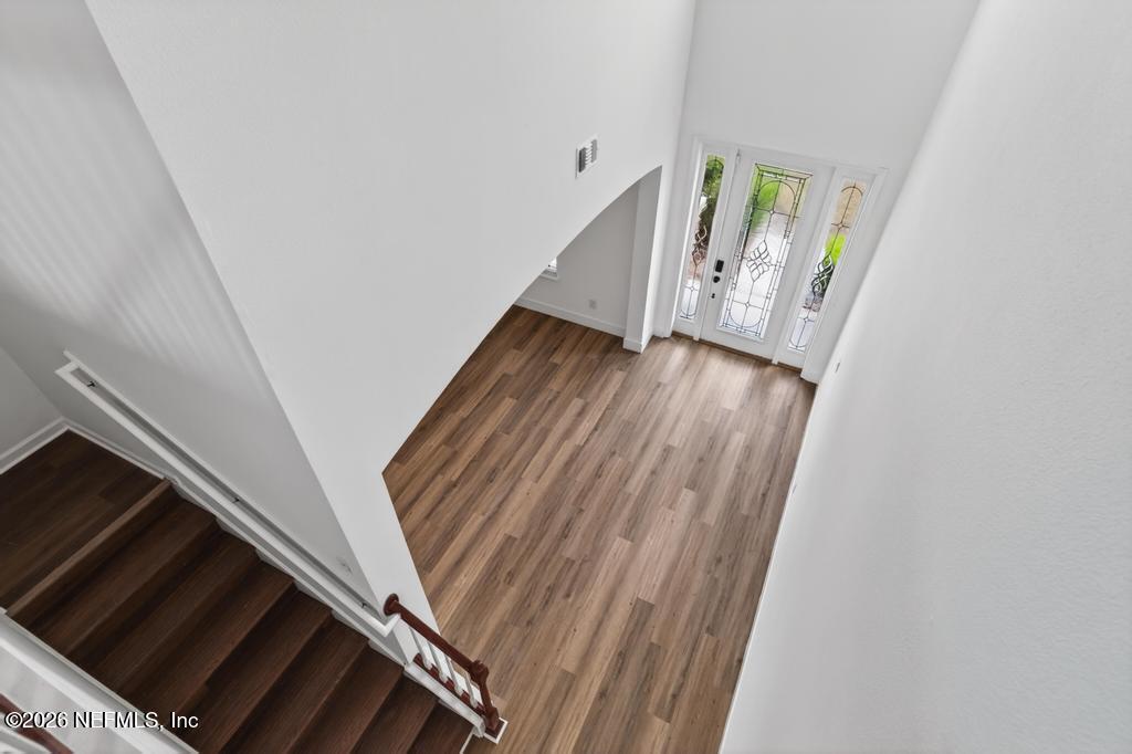 10917 Dancing Rabbit Lane Jacksonville, FL 32210 - Photo 35 of 121 Dancing Rabbit Stairwell to Entry