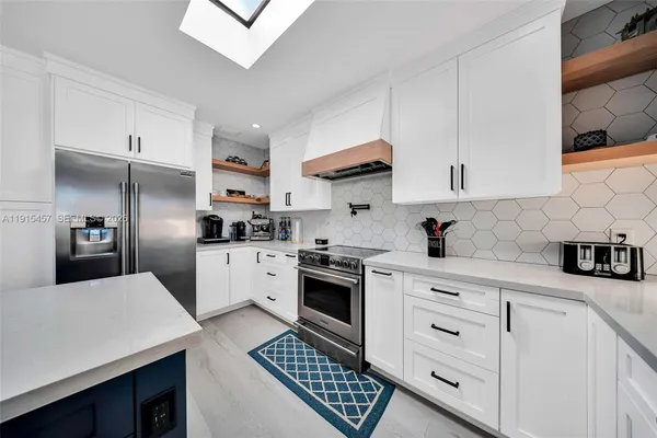 $975,000 | 10431 Southwest 93rd Street, Miami, FL 33176