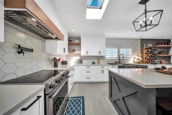 $975,000 | 10431 Southwest 93rd Street, Miami, FL 33176