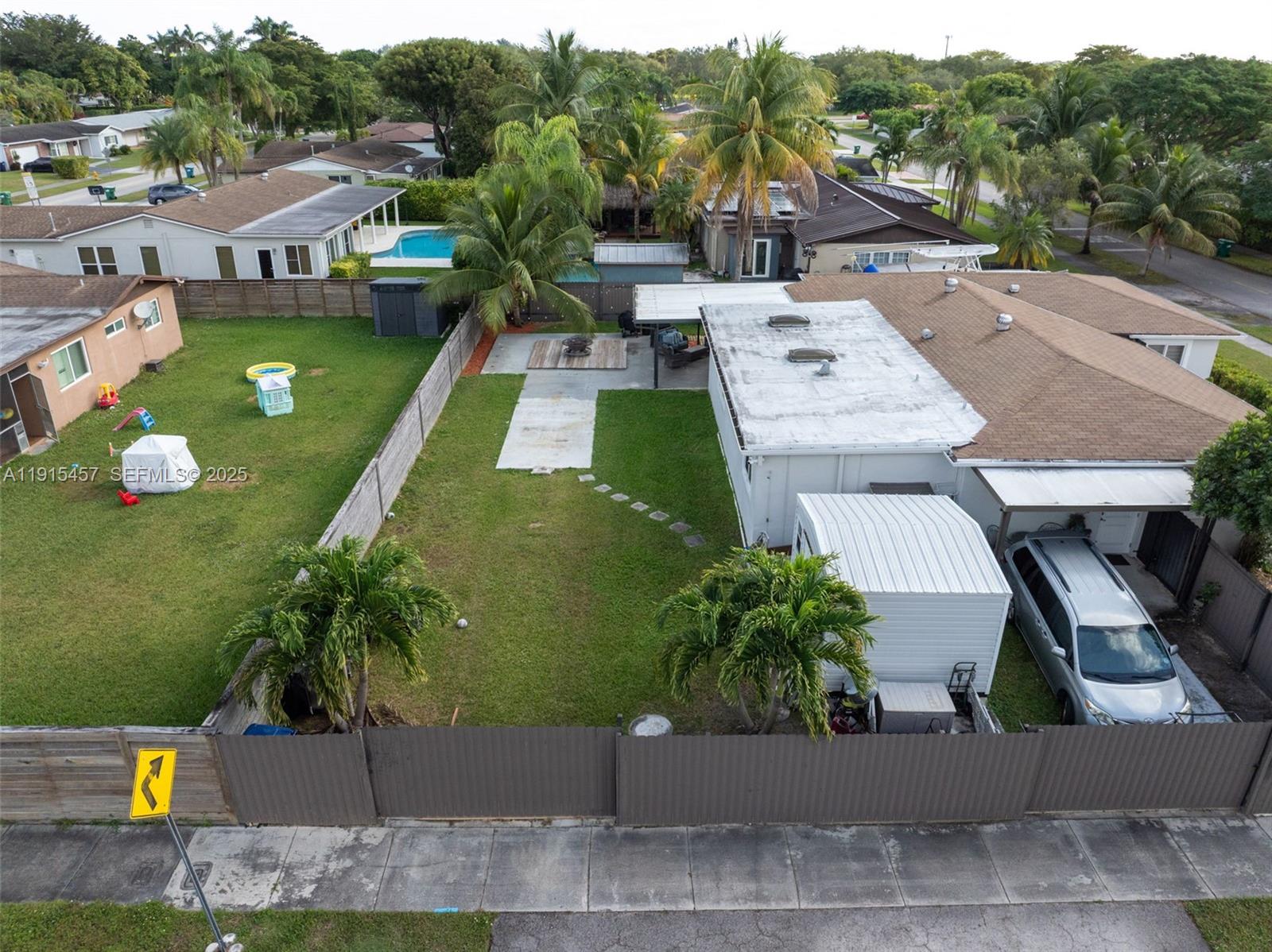 10431 Southwest 93rd Street Miami, FL 33176 - Photo 38 of 76