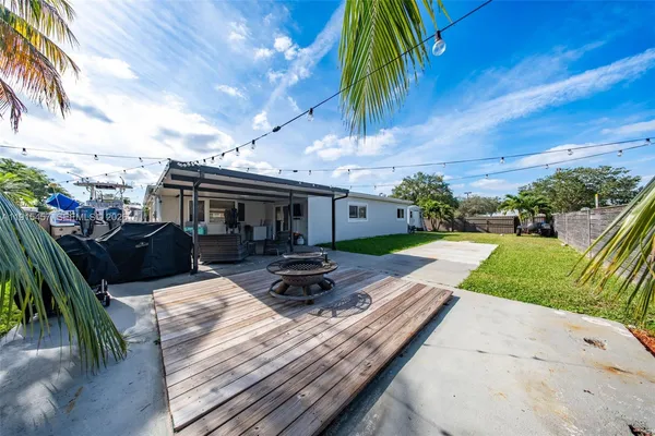$975,000 | 10431 Southwest 93rd Street, Miami, FL 33176