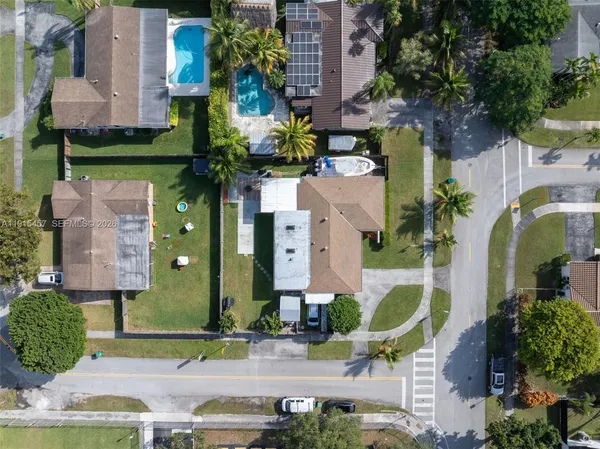 $975,000 | 10431 Southwest 93rd Street, Miami, FL 33176