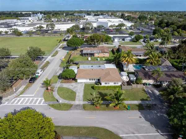 $975,000 | 10431 Southwest 93rd Street, Miami, FL 33176