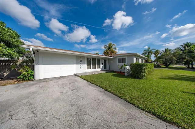 $1,099,000 | 10431 Southwest 93rd Street, Miami, FL 33176