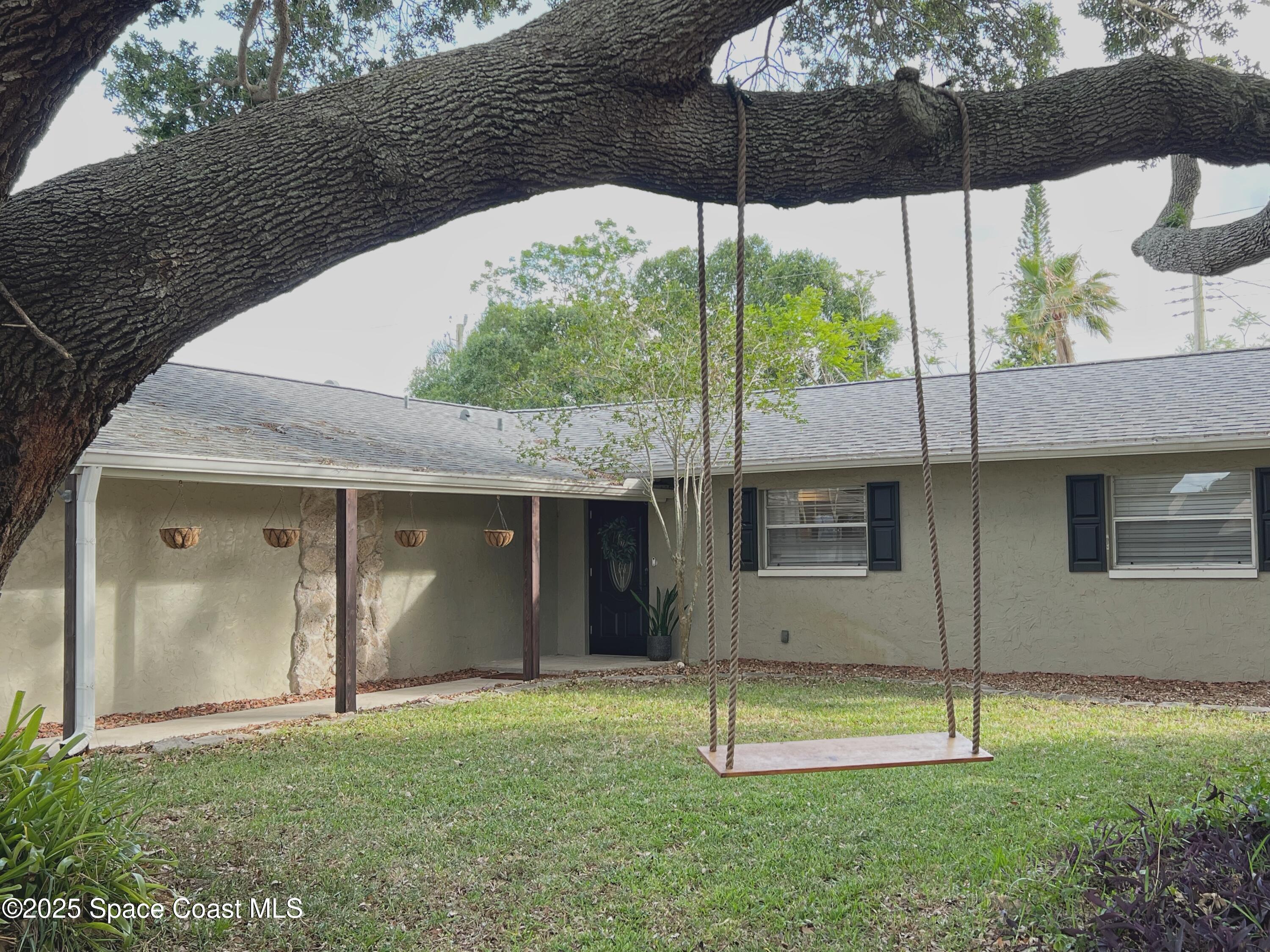 2439 King Richard Road Melbourne, FL 32935 - Photo 1 of 16 IMG_0107