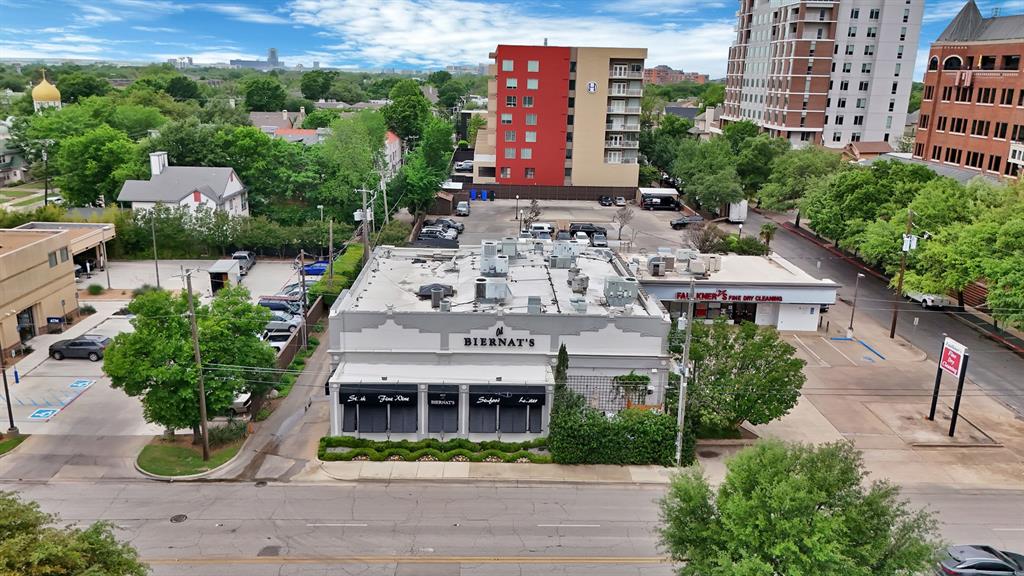3918 North Hall Street, Unit 3 Dallas, TX 75219 - Photo 25 of 28