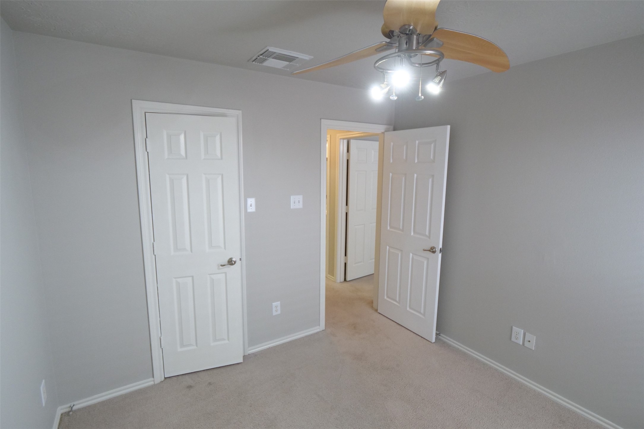 5414 Trammel Drive Spring, TX 77388 - Photo 25 of 28 an empty room with hallway view