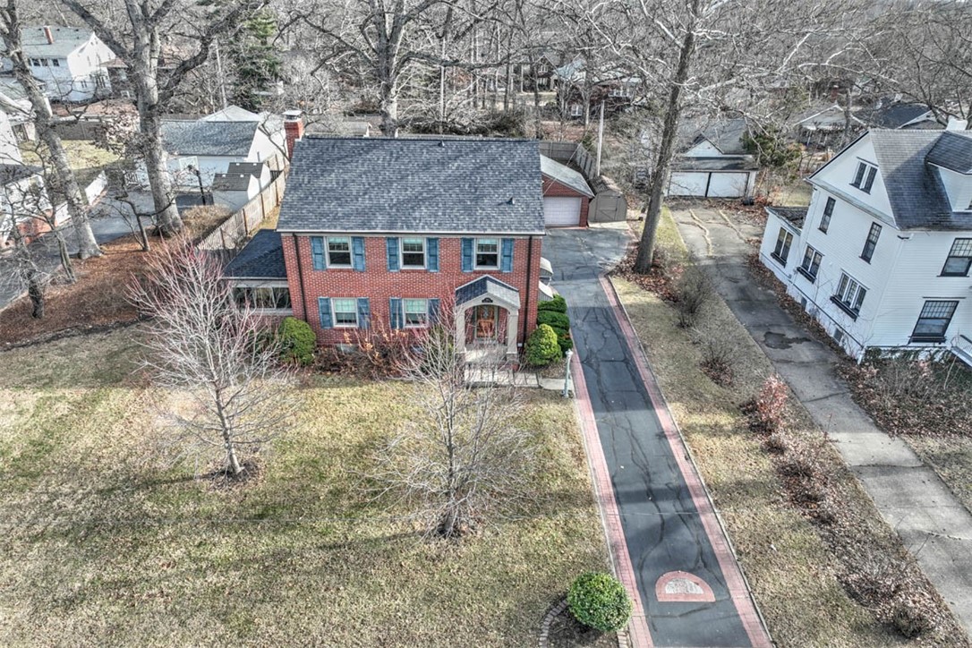160 North Oakcrest Avenue Decatur, IL 62522 - Photo 3 of 32 Gallery Image 3