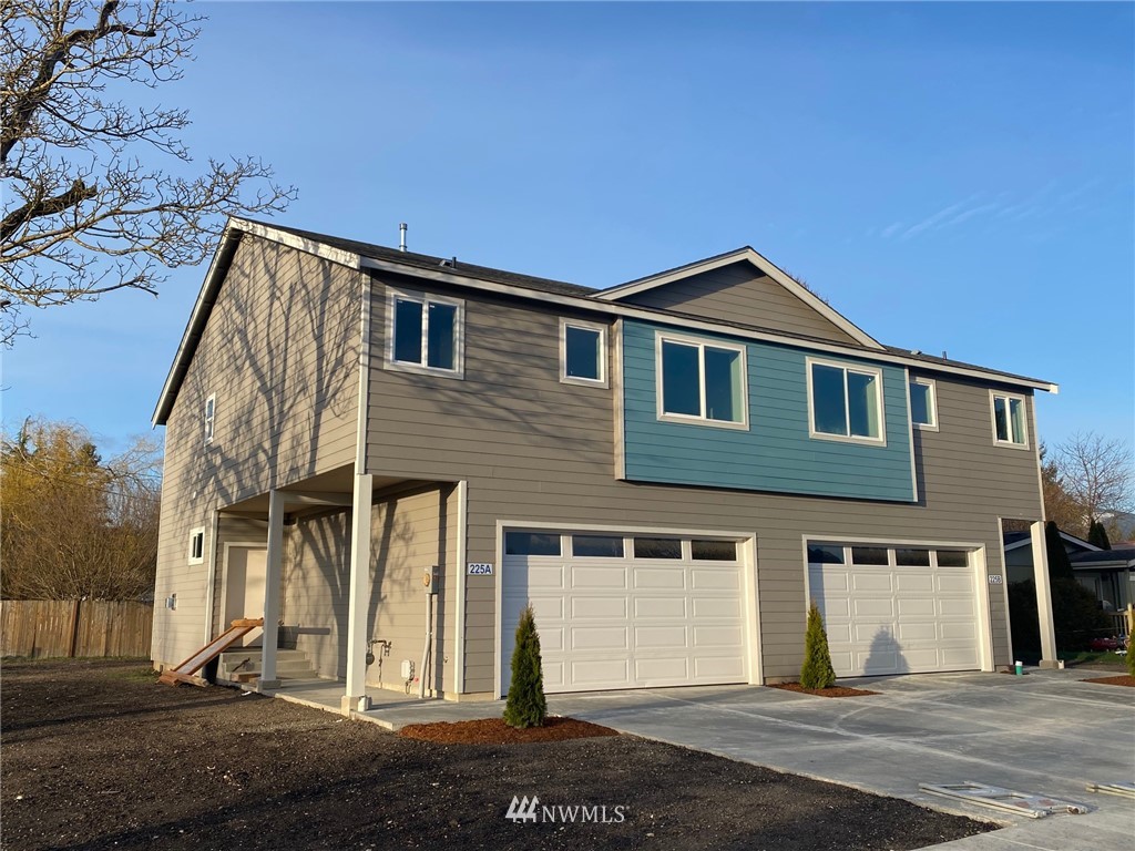 225 North Reed Street, Unit A Sedro-Woolley, WA 98284 - Photo 1 of 7 Gallery Image 1