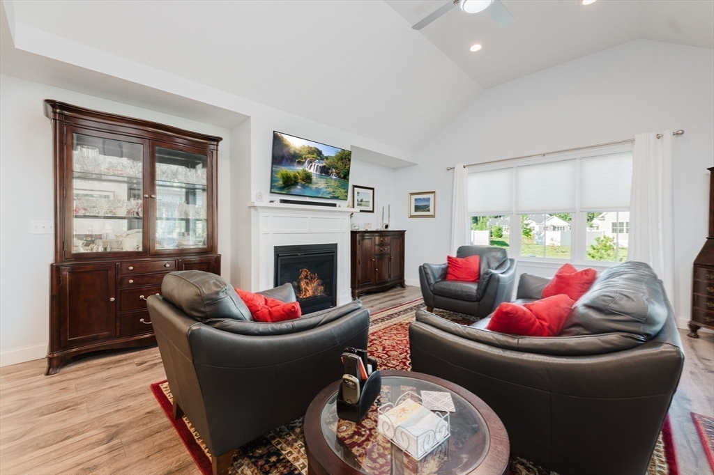 36 Sarahbeth Lane, Unit 44 Rochester, MA 02770 - Photo 23 of 42 Gallery Image 23