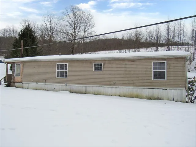$44,950 | 121 Hoy Run Road, Spraggs, PA 15362