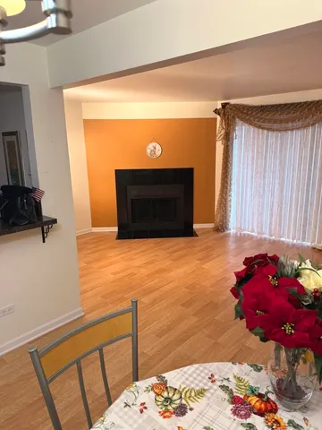 $1,800 | 456 Spruce Drive, Unit 2B, Palatine, IL 60074