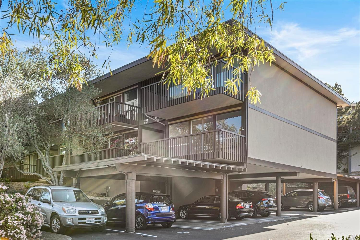 a car parked in front of a building