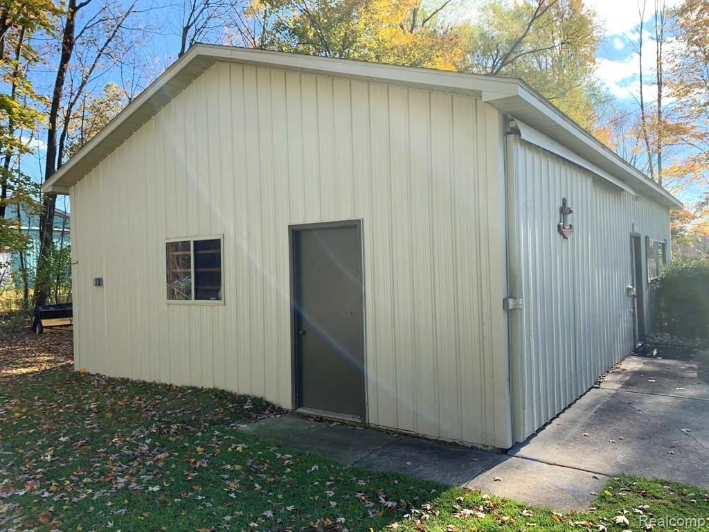 5480 North State Road Davison, MI 48423 - Photo 7 of 26