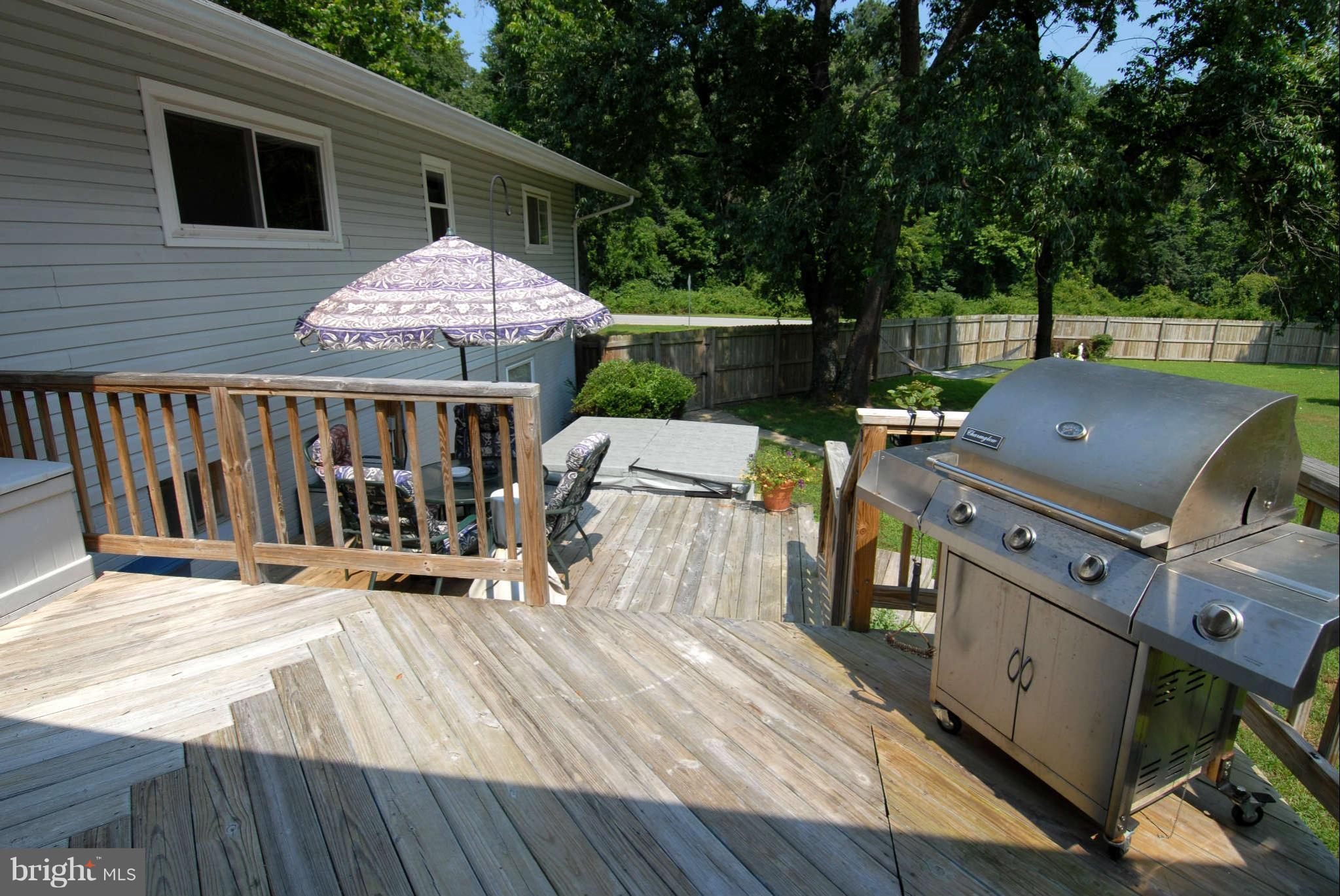 1710 Holland Cliffs Road Huntingtown, MD 20639 - Photo 11 of 30 Exterior Rear