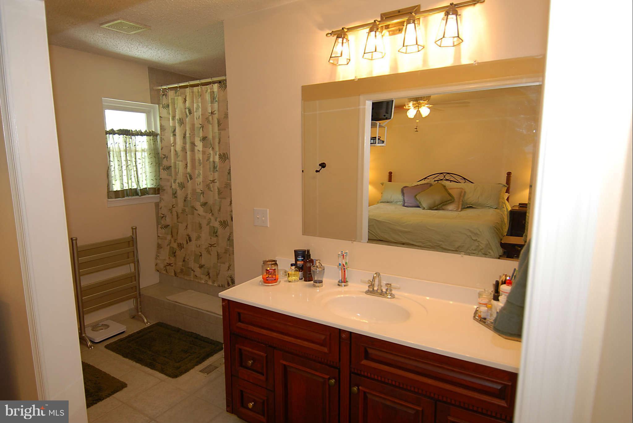 1710 Holland Cliffs Road Huntingtown, MD 20639 - Photo 23 of 30 Bath Master