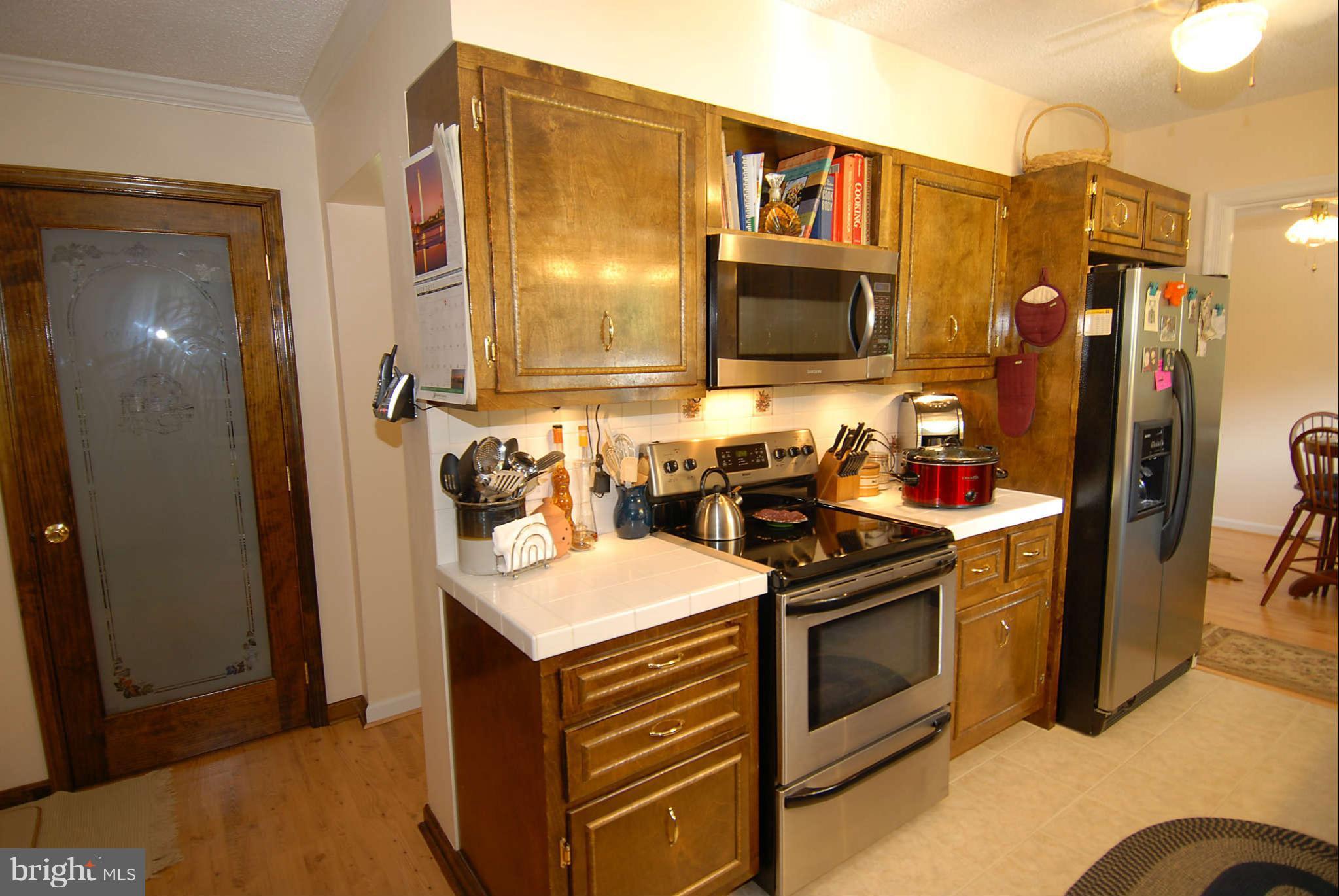 1710 Holland Cliffs Road Huntingtown, MD 20639 - Photo 28 of 30 Kitchen