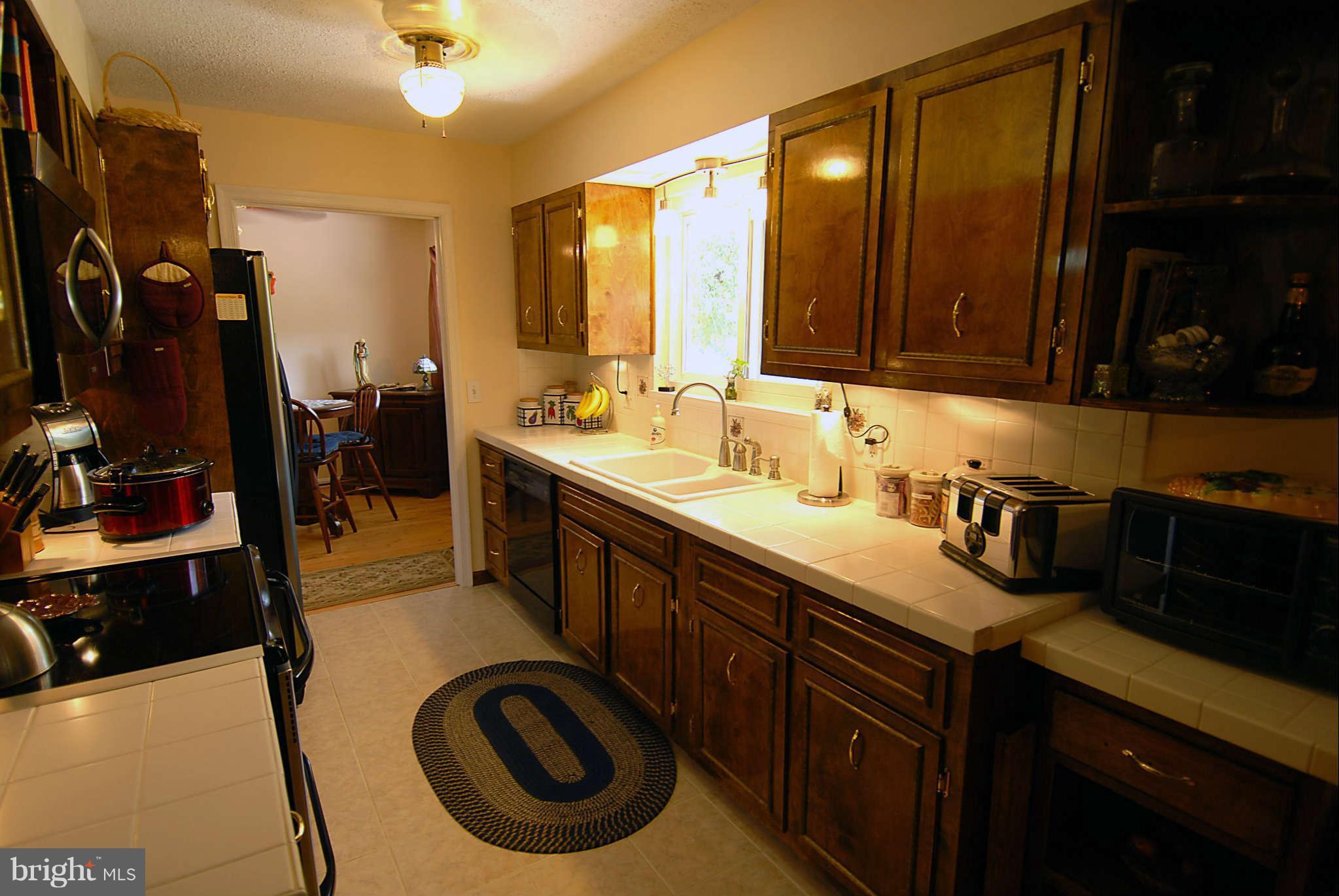 1710 Holland Cliffs Road Huntingtown, MD 20639 - Photo 29 of 30 Kitchen