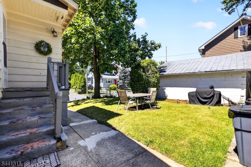 29 Orchard Road Maplewood, NJ 07040 - Photo 18 of 23