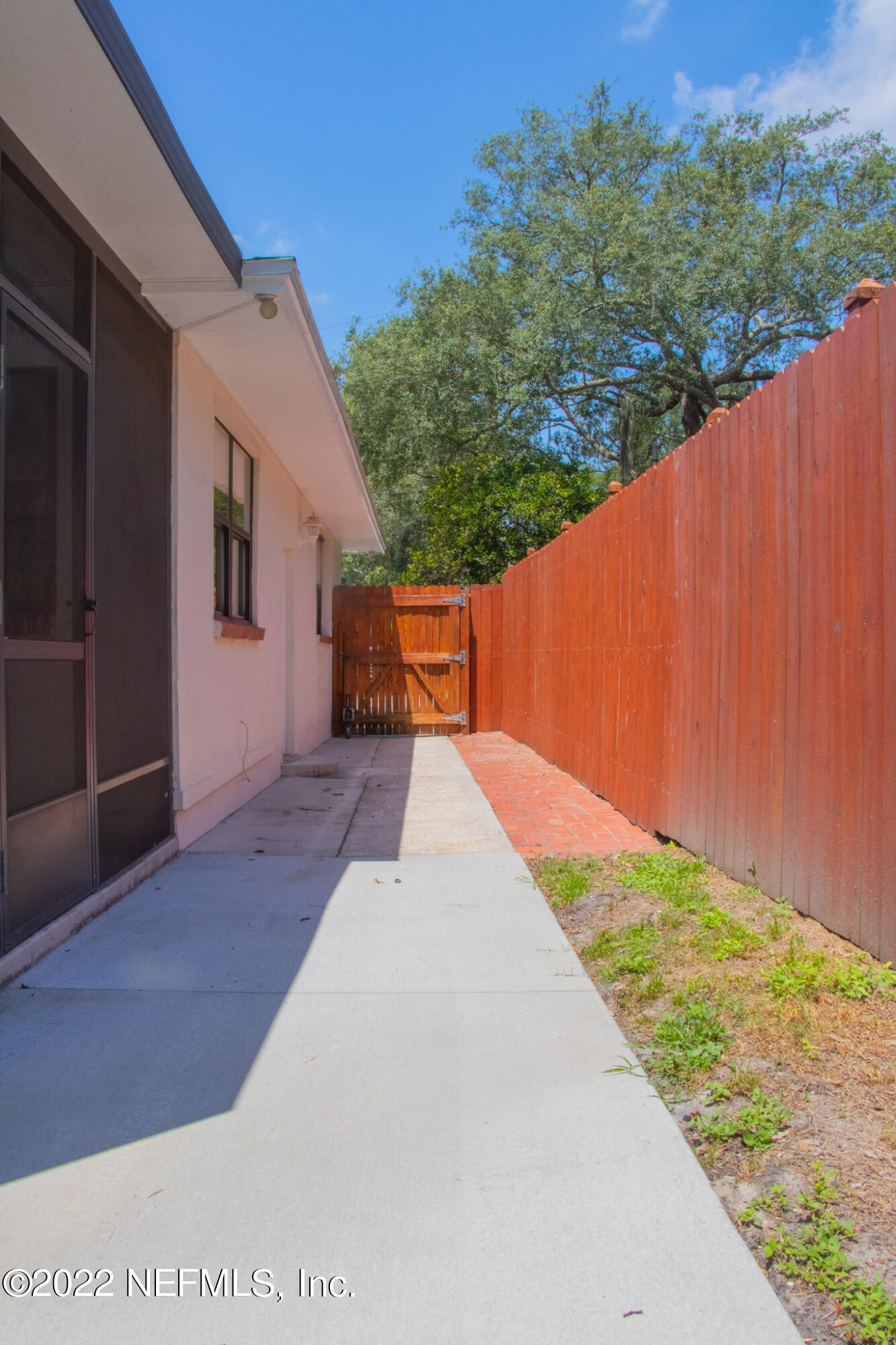 6415 Wesleyan Road Jacksonville, FL 32217 - Photo 24 of 36 a view of a backyard of the house