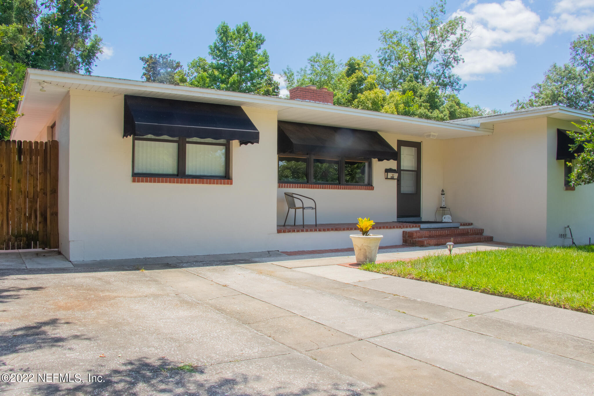 6415 Wesleyan Road Jacksonville, FL 32217 - Photo 6 of 36 a view of outdoor space yard deck and patio