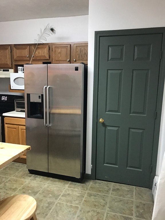 40 Nashua Street, Unit 3 Clinton, MA 01510 - Photo 12 of 28