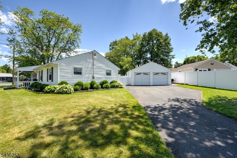 14 Adamsville Road North Bridgewater, NJ 08807 - Photo 3 of 38