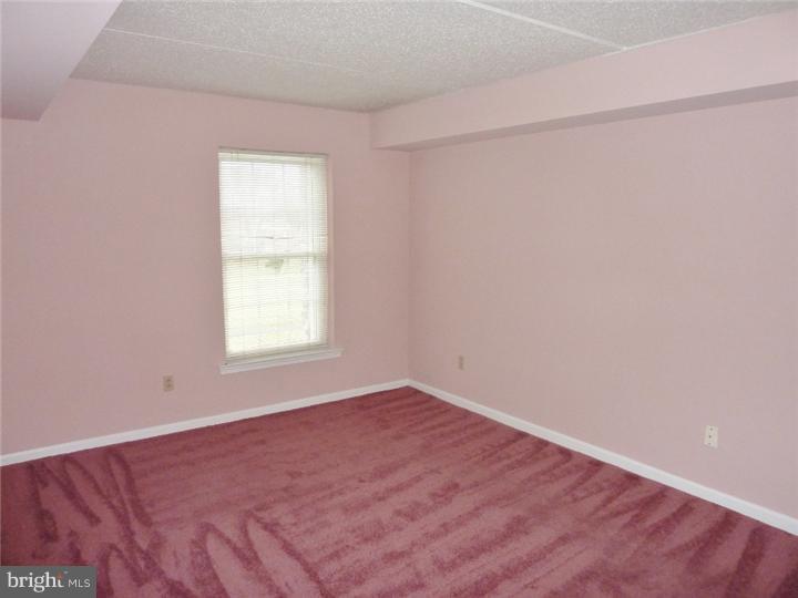 112 Brandon Road, Unit 112 Norristown, PA 19403 - Photo 9 of 17 Bedroom - Main