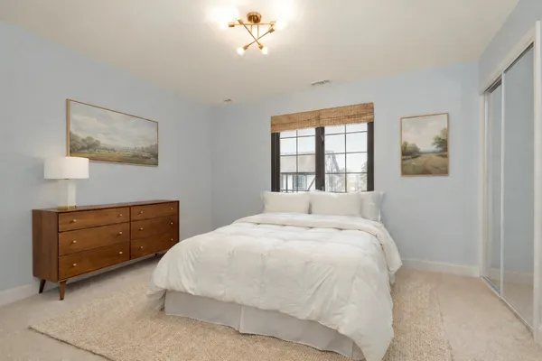 $315,000 | 7920 West Lakeview Court, Unit 2B, Palos Heights, IL 60463