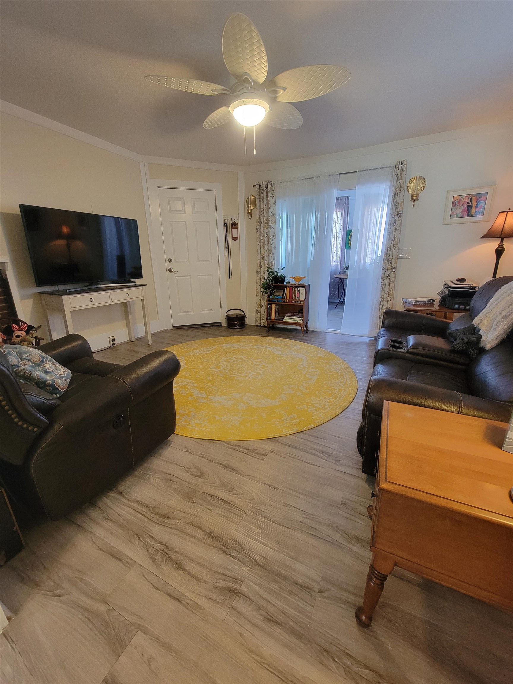 9 Cole Street Hampton, NH 03842 - Photo 5 of 38 Gallery Image 5
