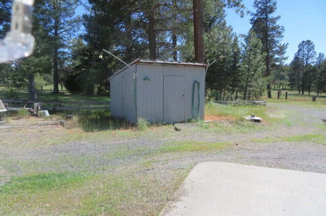 39209 9 Mile Road Chiloquin, OR 97624 - Photo 14 of 34 IMG_2626