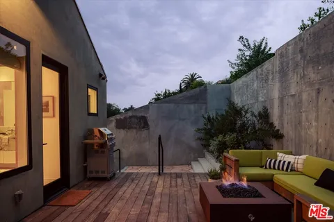 $1,695,000 | 1000 Myra Avenue, Los Angeles, CA 90029
