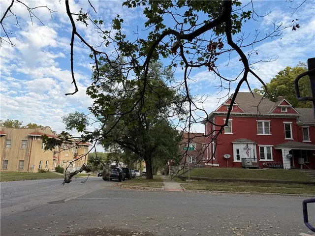 $2,000,000 | 514 West 7th Street, Leavenworth, KS 66048