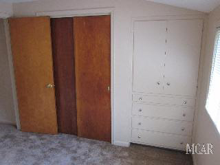 8786 Douglas Road Temperance, MI 48182 - Photo 17 of 19 20369211-16.JPG
