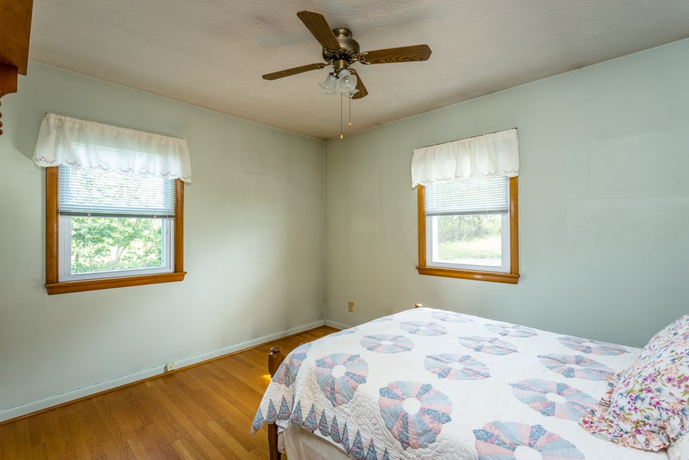 4512 Brenneman Church Road Linville, VA 22834 - Photo 11 of 31 Gallery Image 11