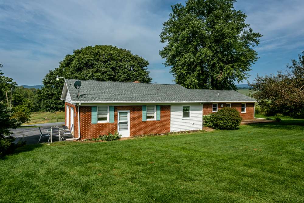 4512 Brenneman Church Road Linville, VA 22834 - Photo 23 of 31 Gallery Image 23