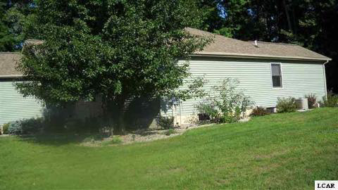 1200 West Carleton Road Adrian, MI 49221 - Photo 3 of 10 20016499-2.JPG