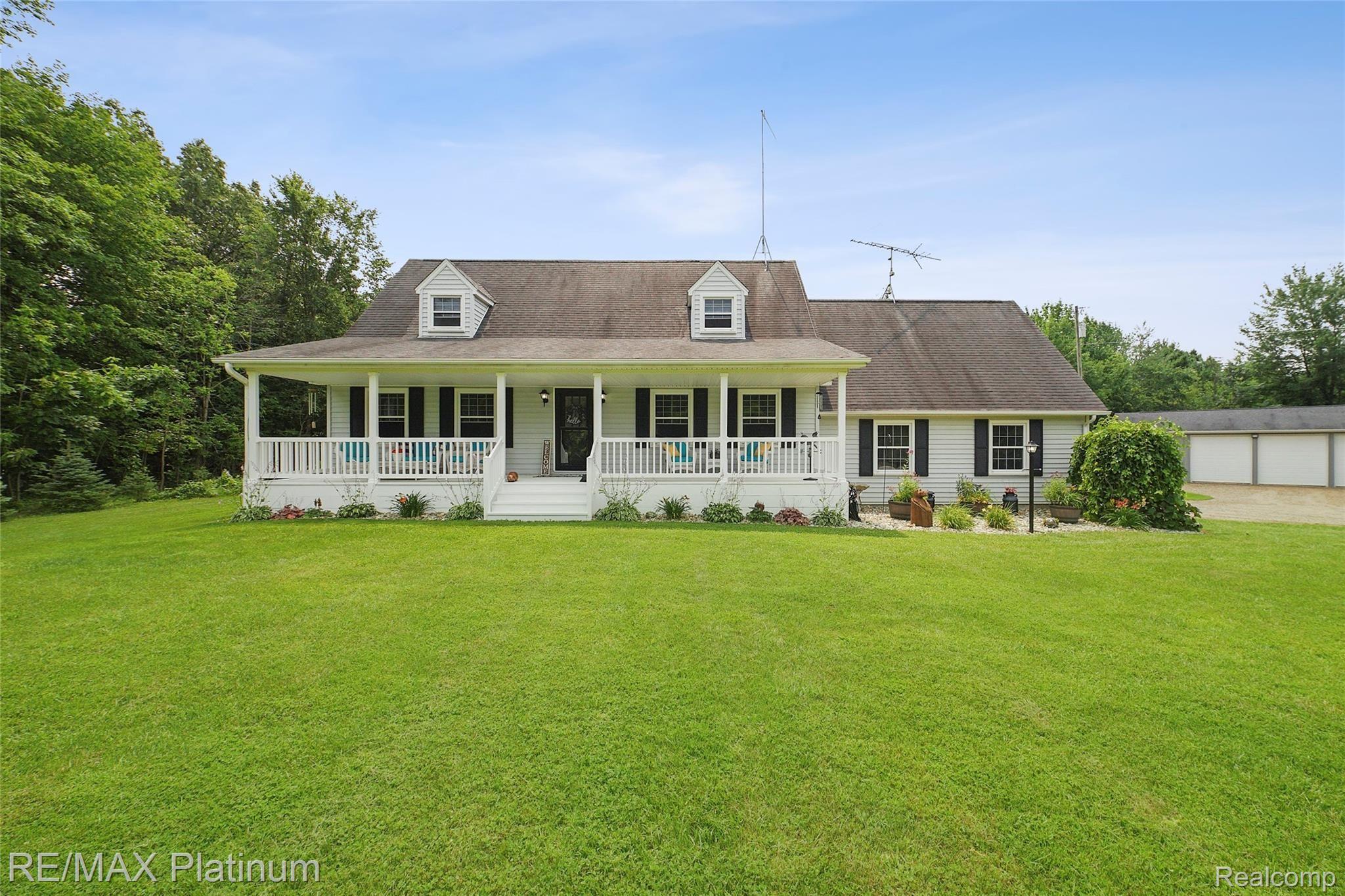 7055 West Allen Road Fowlerville, MI 48836 - Photo 1 of 34 000-photo-front-view-9469641.jpg