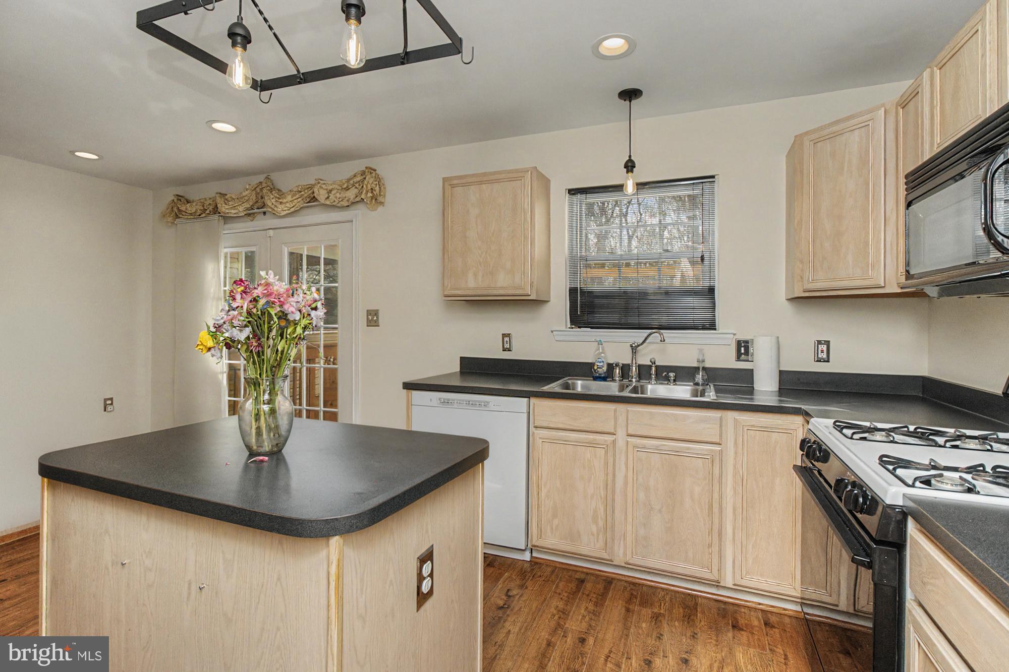 215 Carolstowne Road Reisterstown, MD 21136 - Photo 19 of 49