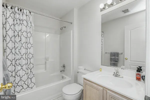 $349,000 | 215 Carolstowne Road, Reisterstown, MD 21136