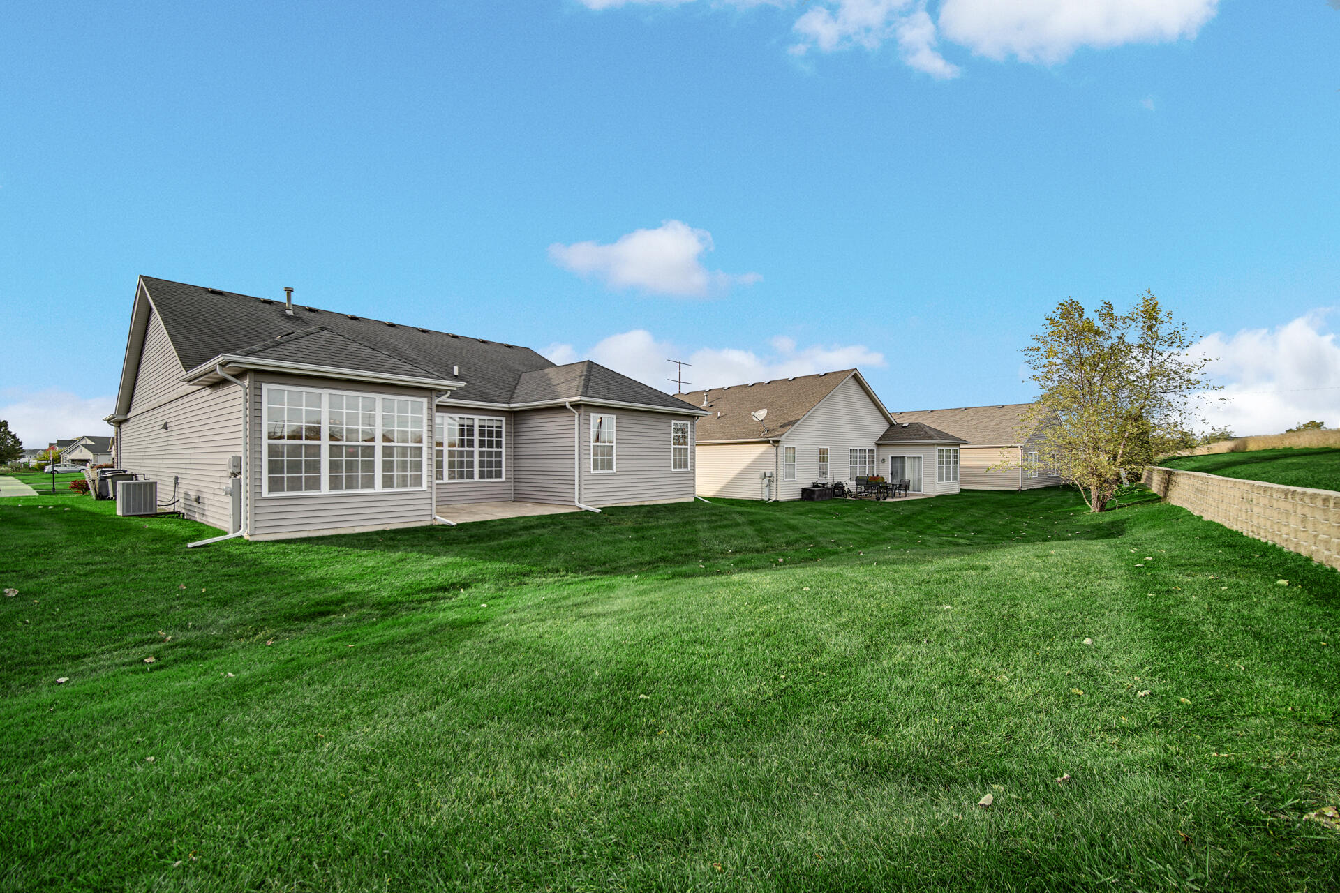 10325 Birchbrook Drive Dyer, IN 46311 - Photo 22 of 24 1920x1280