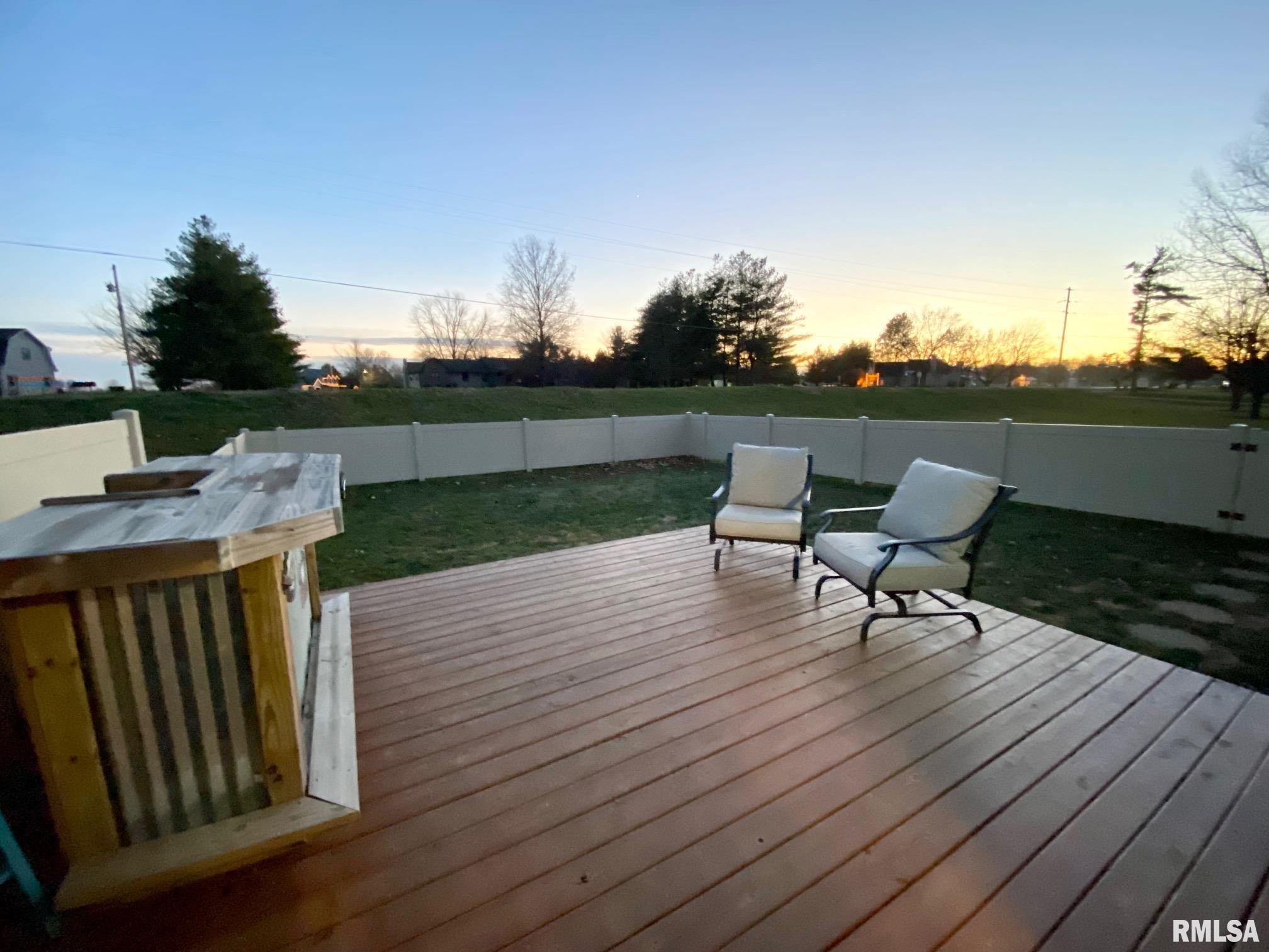 19315 Pinecrest Road Petersburg, IL 62675 - Photo 18 of 19 Gallery Image 18