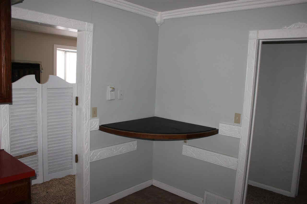 2710 Lapeer Road Flint, MI 48503 - Photo 8 of 52