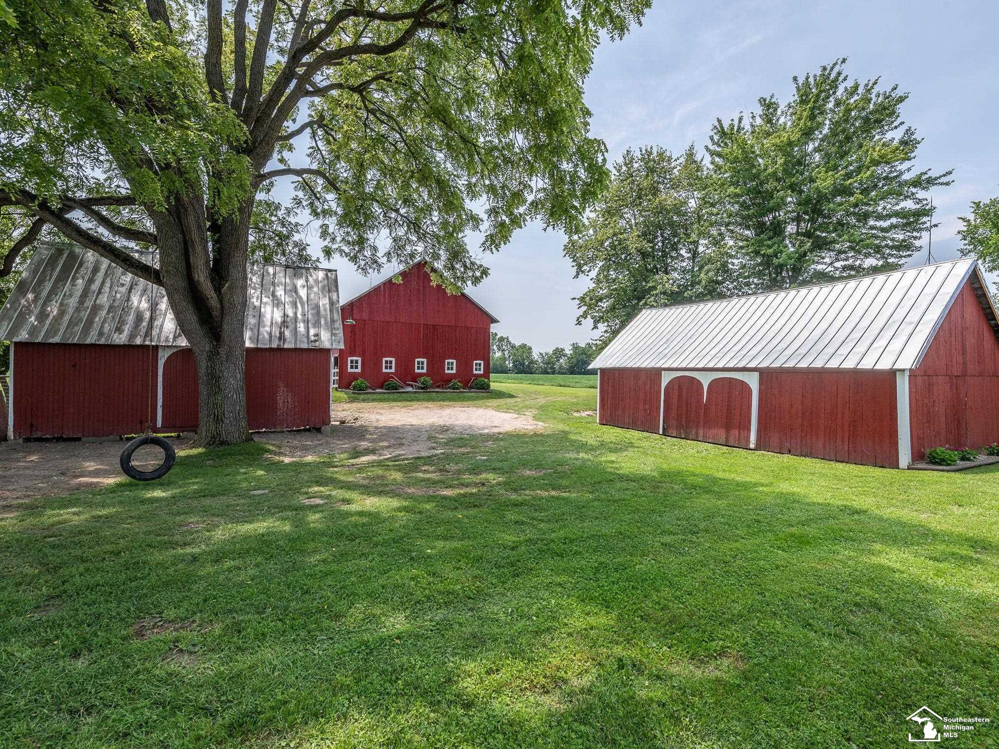 4803 Colf Road Carleton, MI 48117 - Photo 14 of 47