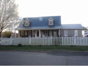 925 Cedar Grove Road Johnson City, TN 37601 - Photo 1 of 24 Front view wpicket fence