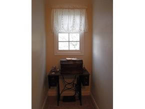 925 Cedar Grove Road Johnson City, TN 37601 - Photo 23 of 24 3rd bedroom dormer storage