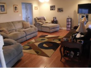925 Cedar Grove Road Johnson City, TN 37601 - Photo 8 of 24 Spacious Living Room