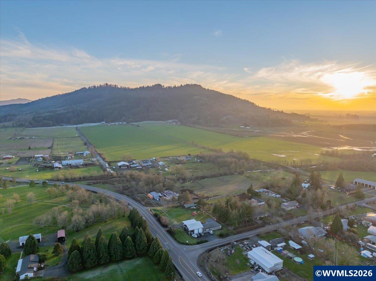33001 Sandridge Road Lebanon, OR 97355 - Photo 7 of 50
