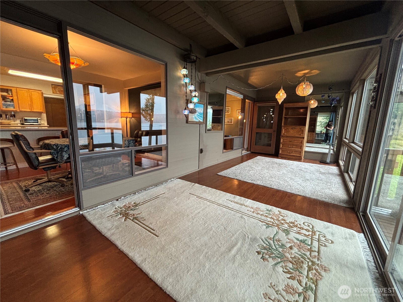 221 North Bay Lane, Unit 2 Port Ludlow, WA 98365 - Photo 19 of 35 a view of a living room