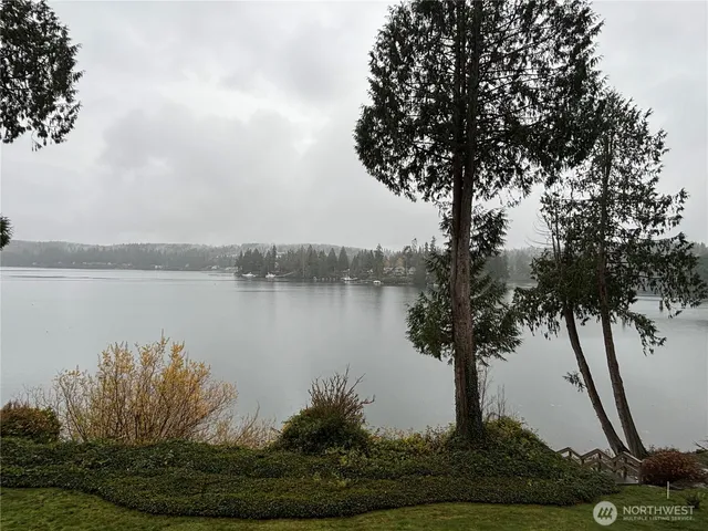 $2,900 | 221 North Bay Lane, Unit 2, Port Ludlow, WA 98365